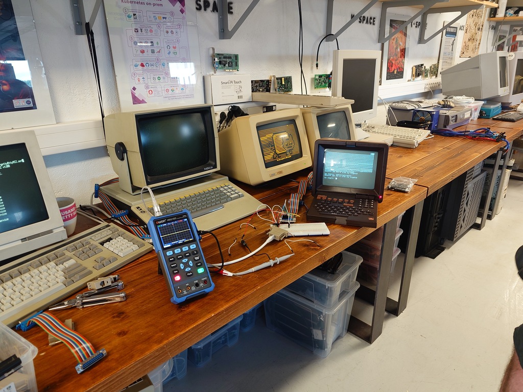 Nokia, DEC VT220, Mintel Terminal